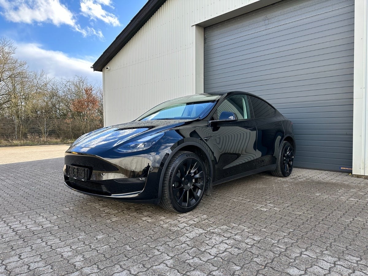 Tesla Model Y RWD 2023